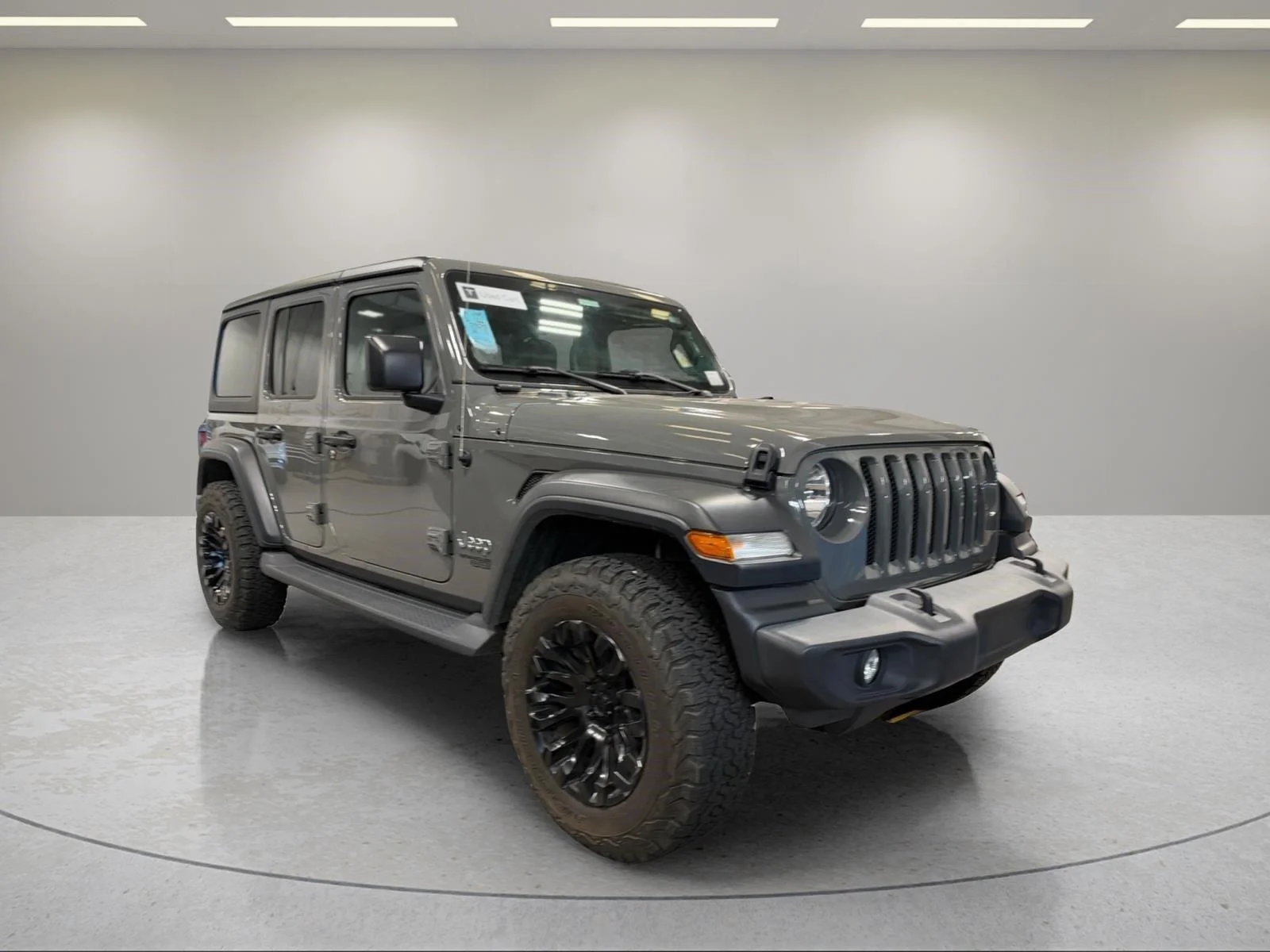 Used 2020 Sting-Gray Clearcoat Jeep Sport S image 16