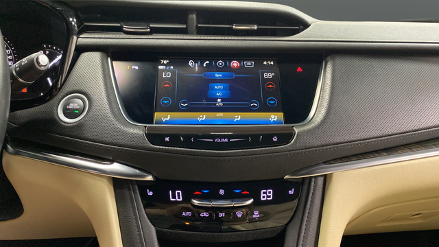 Used 2019 Stellar Black Metallic Cadillac Base image 16