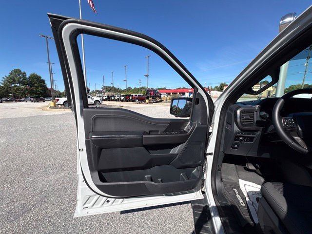 Certified Used 2024 Avalanche Ford XLT image 11
