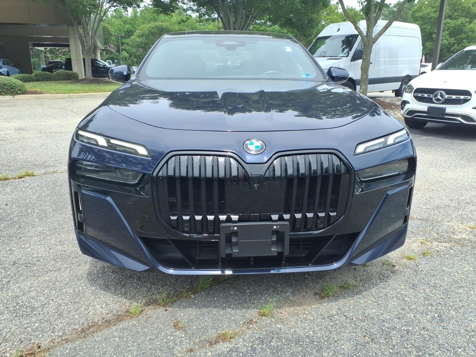 Used 2024 Tanzanite Blue II Metallic BMW 760i xDrive image 2