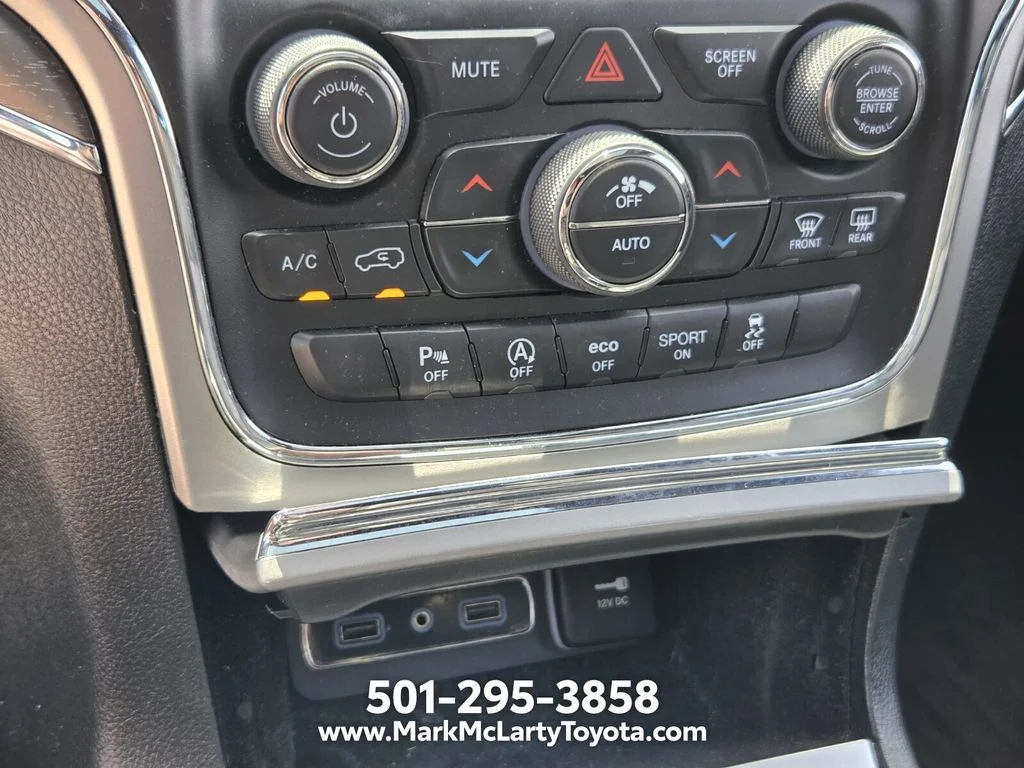 Used 2018 White Jeep Limited image 23
