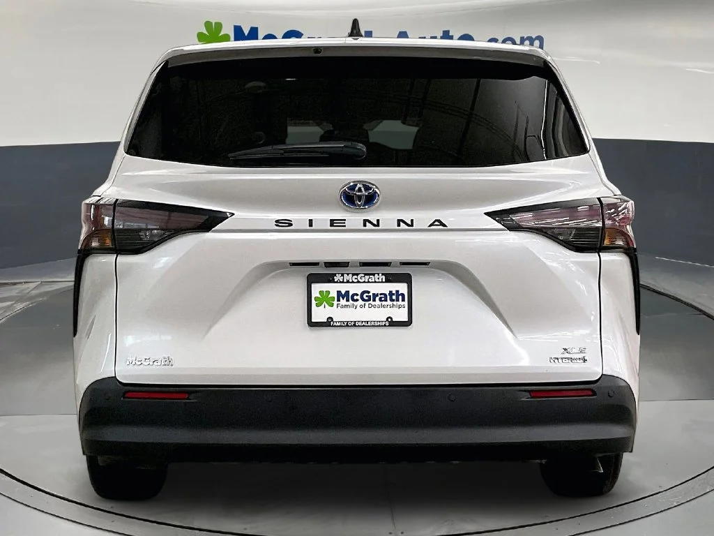 Used 2024 Beige Toyota XLE image 6