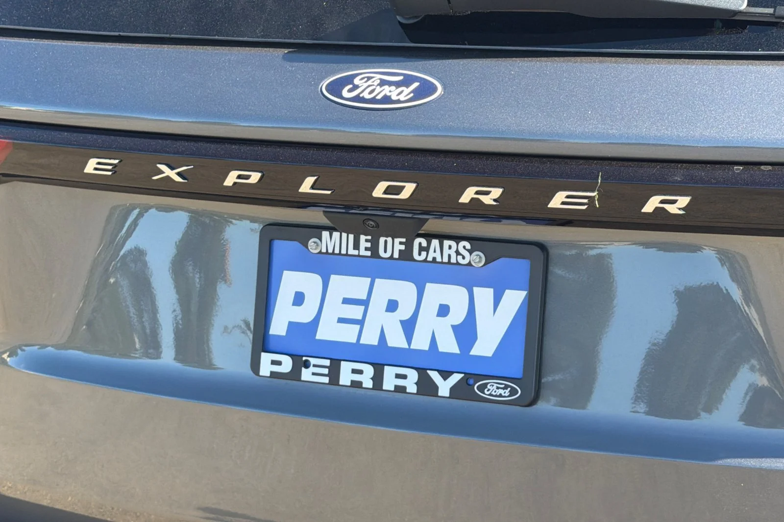 New 2027 Carbonized Gray Metallic Ford Active image 24