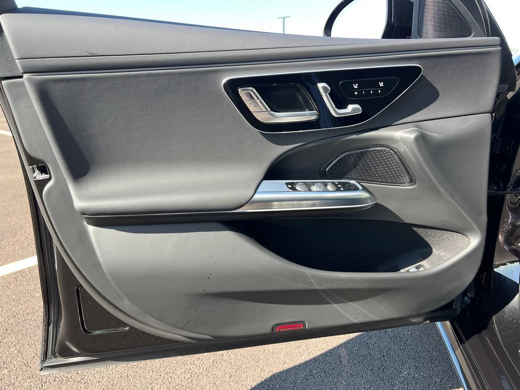 New 2027 Obsidian Black Metallic Mercedes-Benz E 450 image 45