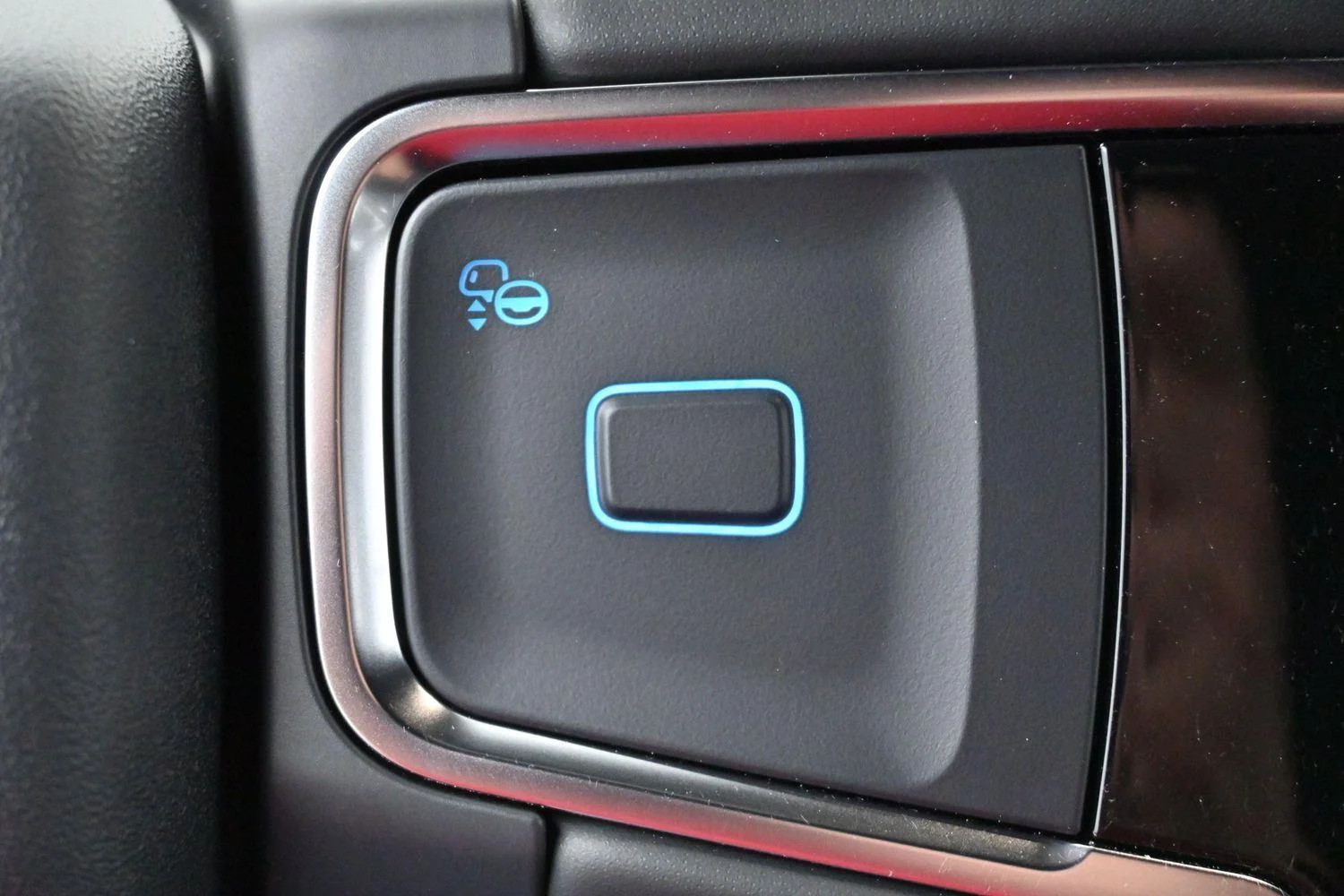 Used 2025 Black Ford Platinum image 25