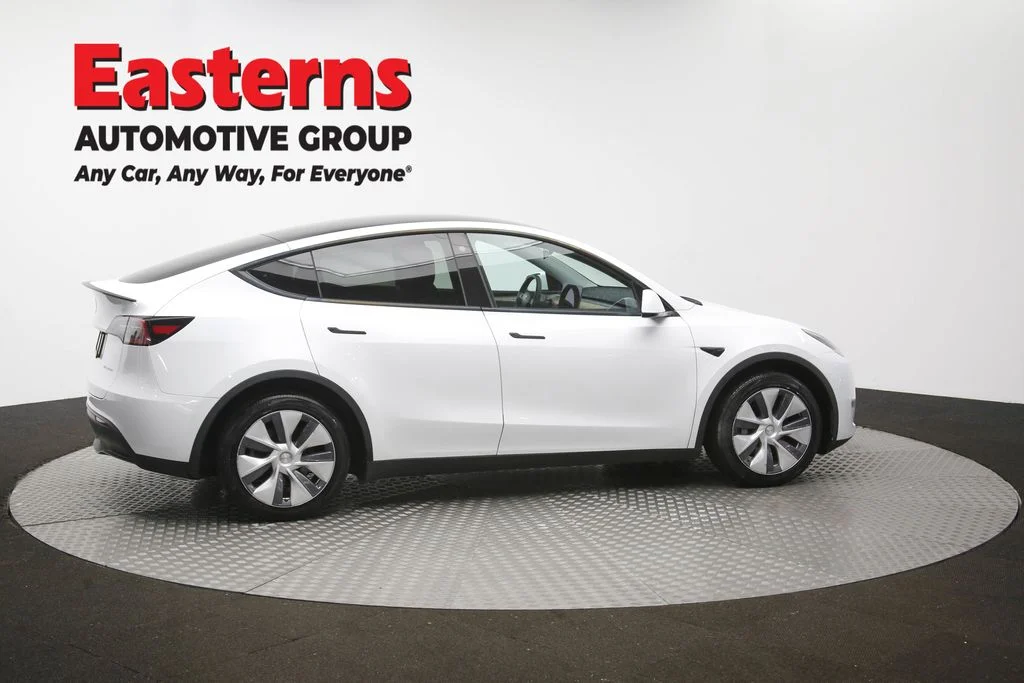 Used 2023 White Tesla Long Range image 38