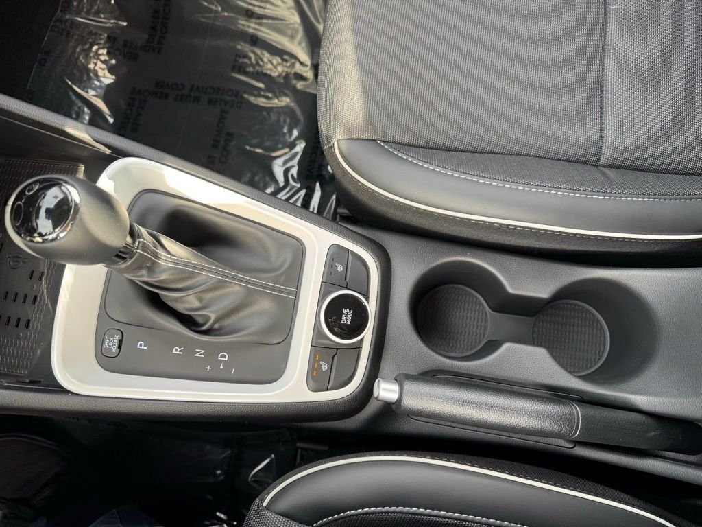 New 2026 Gray Hyundai SEL w/Two-Tone Roof image 15