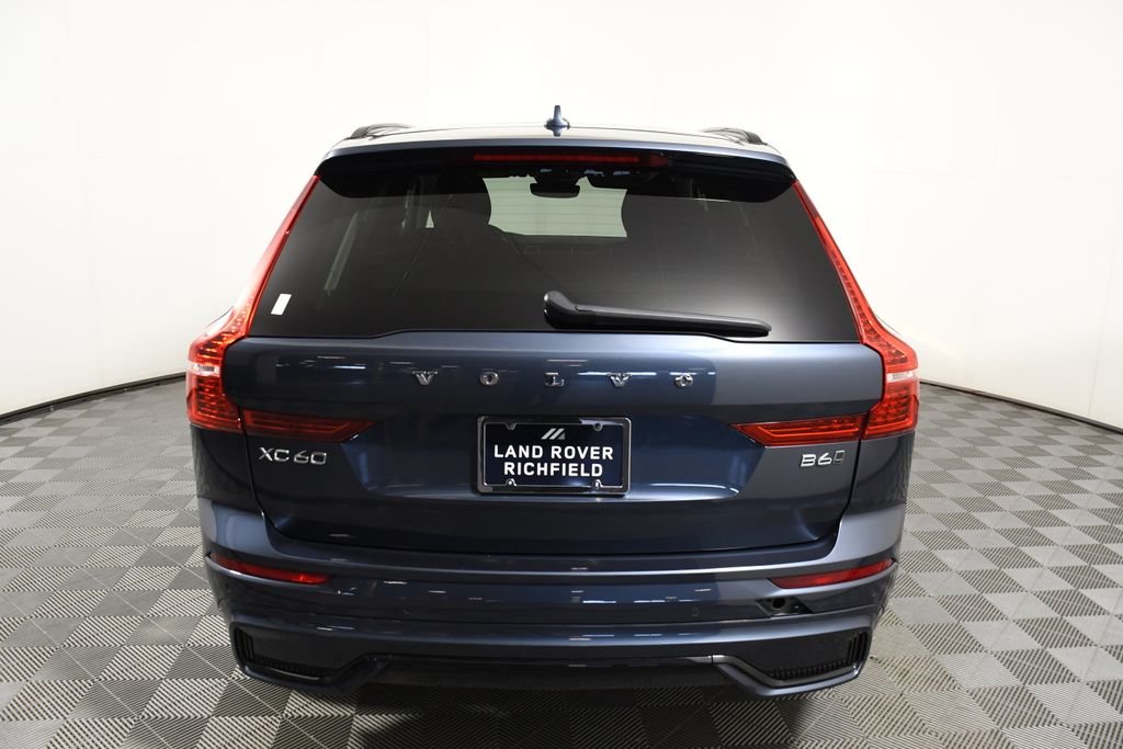 Used 2023 Denim Blue Metallic Volvo B6 Ultimate Dark Theme image 5