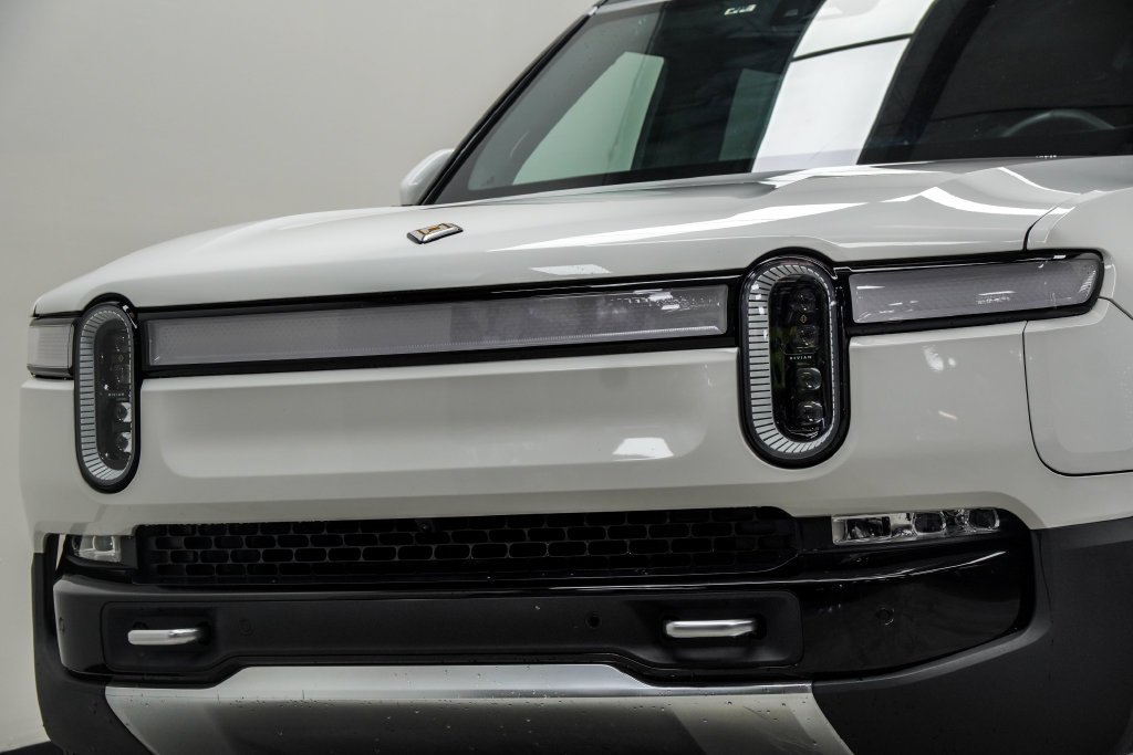 Used 2023 White Rivian Adventure Quad Motor Large Pack image 2
