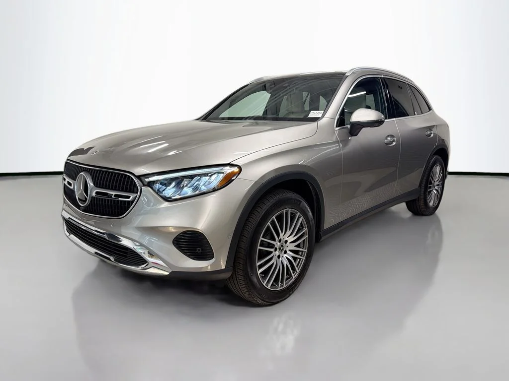 Used 2024 Silver Mercedes-Benz GLC 300 image 1