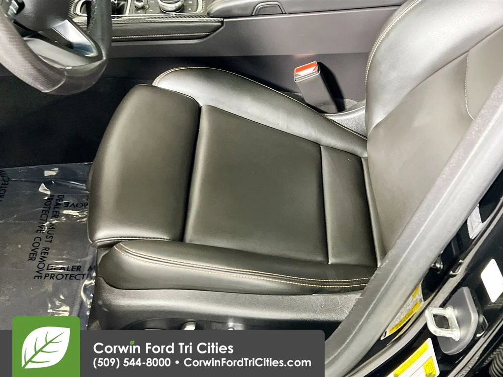 Used 2023 Black Cadillac Sport image 23
