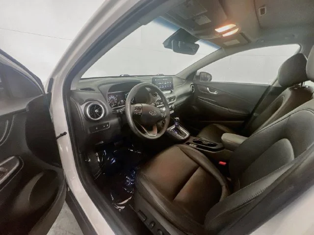 Used 2022 Lunar Hyundai Limited image 17