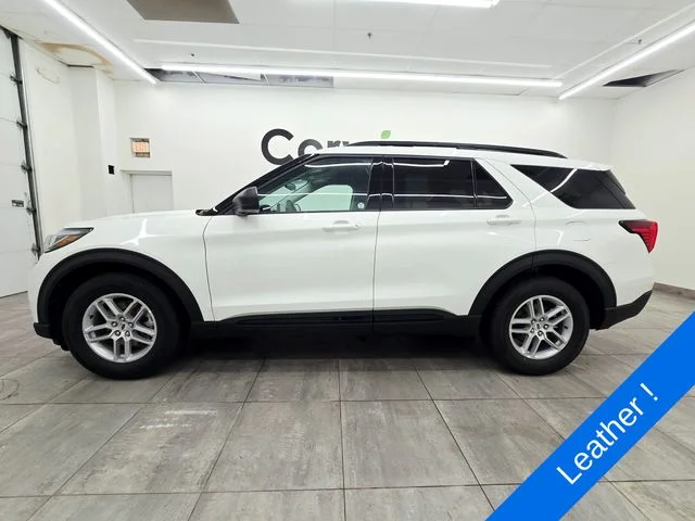 New 2026 Star White Metallic Tri-Coat Ford Active image 2