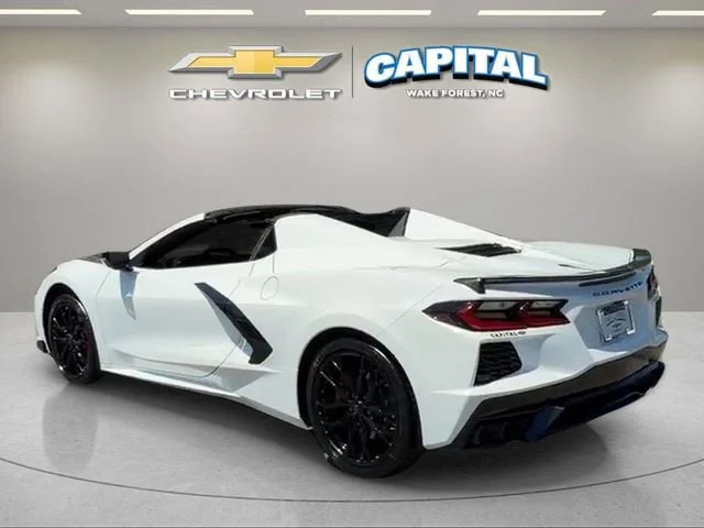 Used 2024 Arctic White Chevrolet 2LT image 3