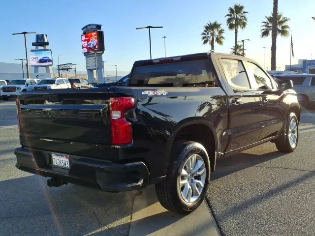 Used 2023 BLACK Chevrolet Custom image 4