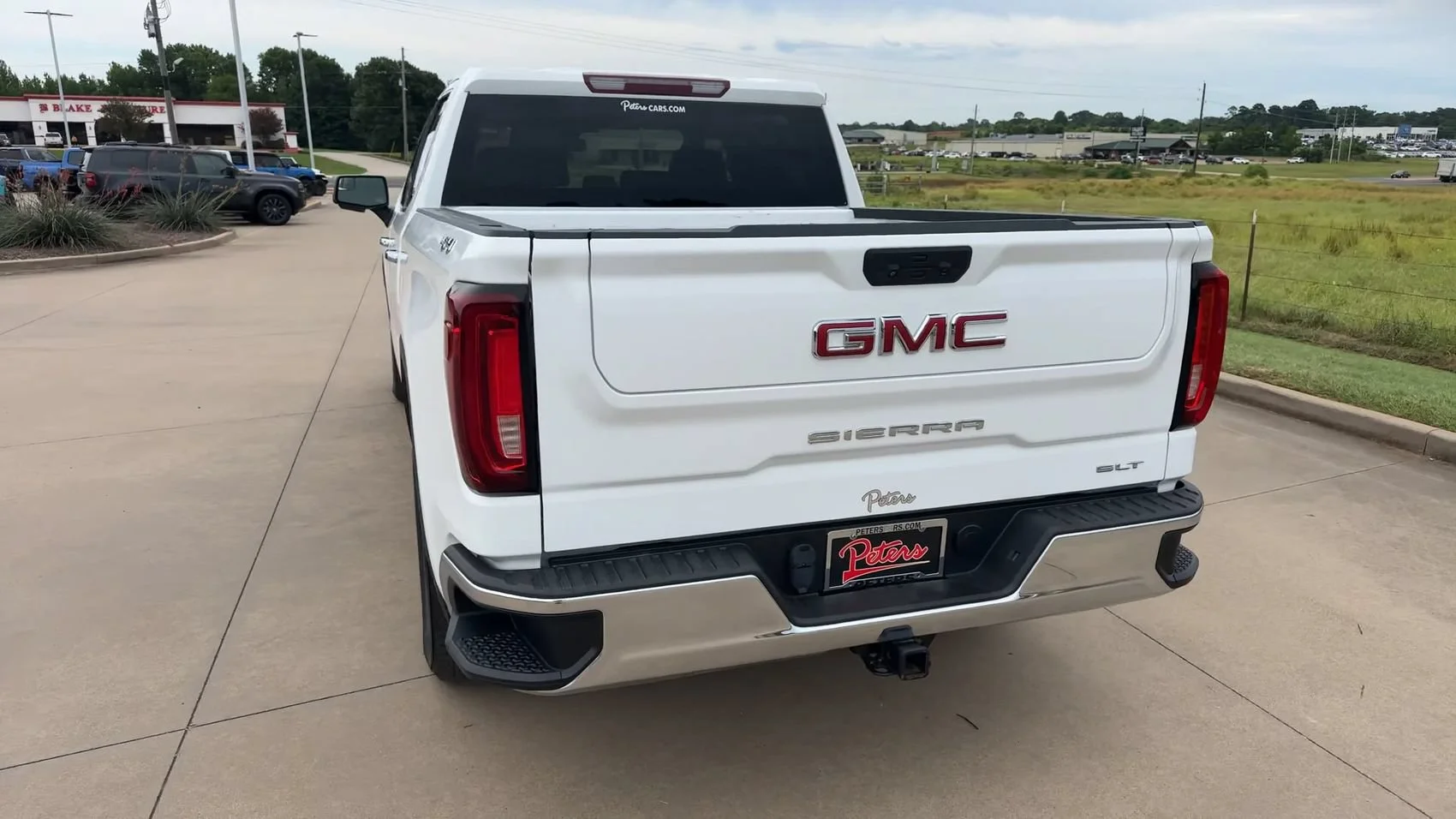 Used 2024 Summit White GMC SLT image 7