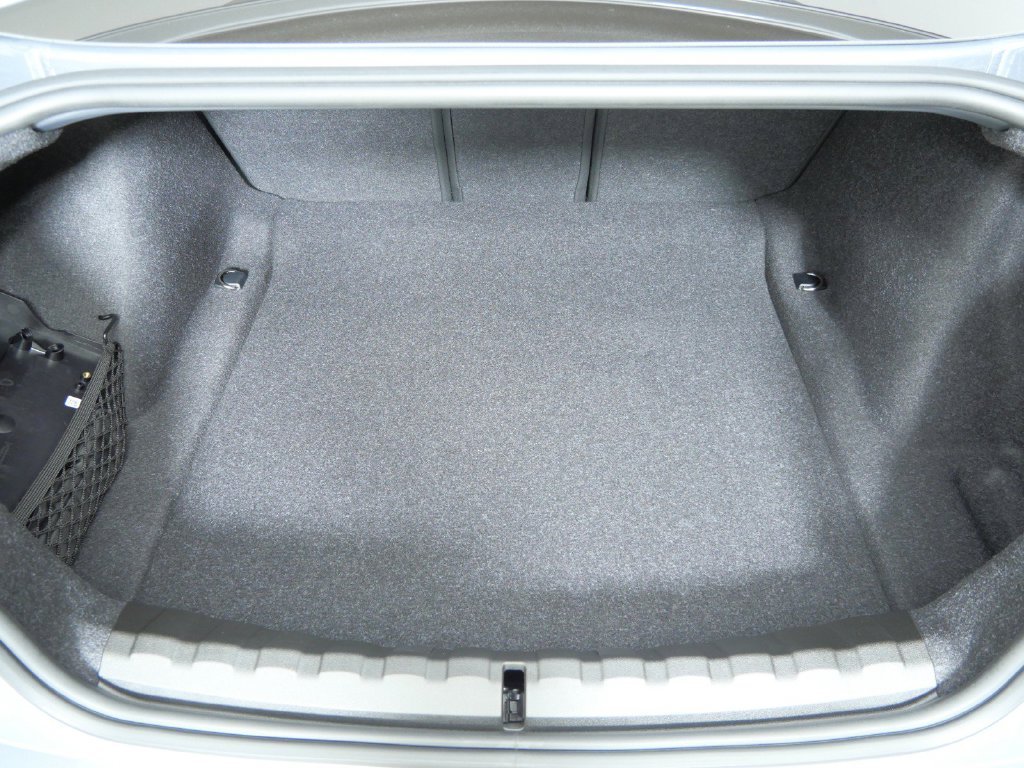 New 2026 Skyscraper Grey Metallic BMW Base image 24