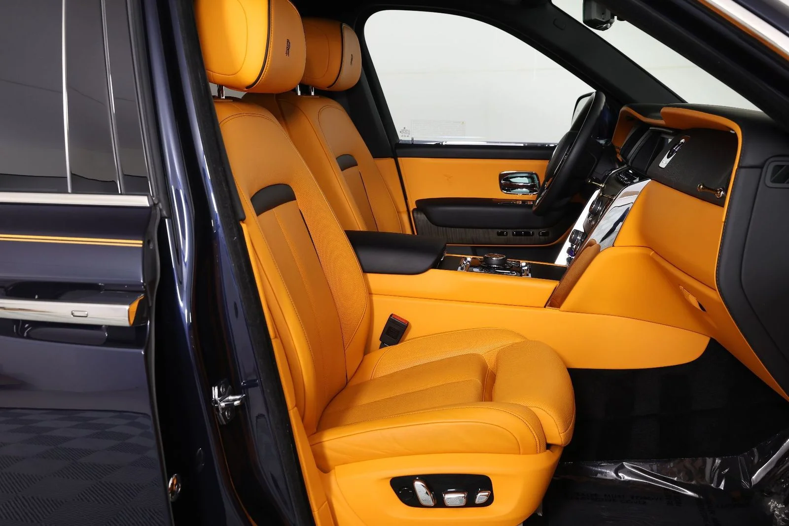 Certified Used 2022 Midnight Rolls-Royce  image 34