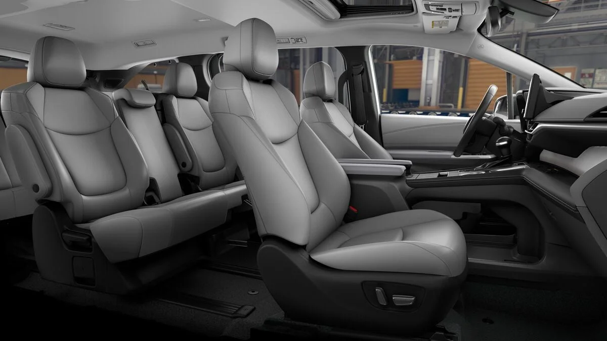 New 2026 Wind Chill Pearl Toyota XLE 8 Passenger image 20