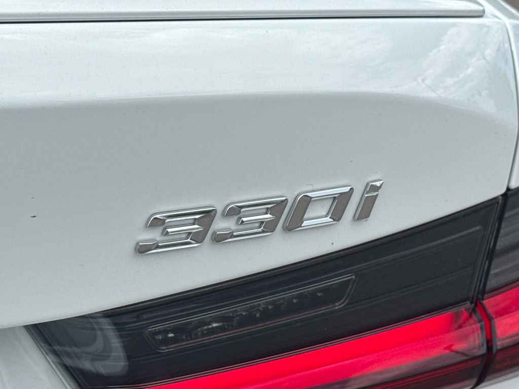 New 2026 Alpine White BMW 330i image 9