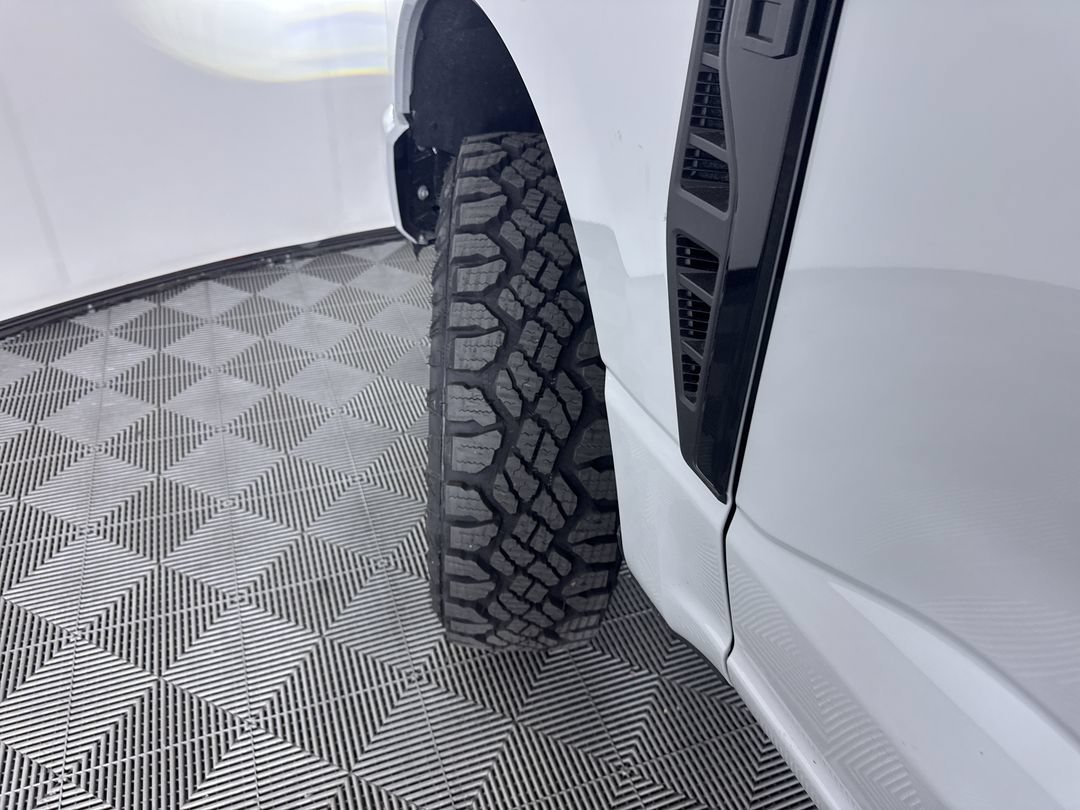 New 2026 Avalanche Ford Platinum image 28