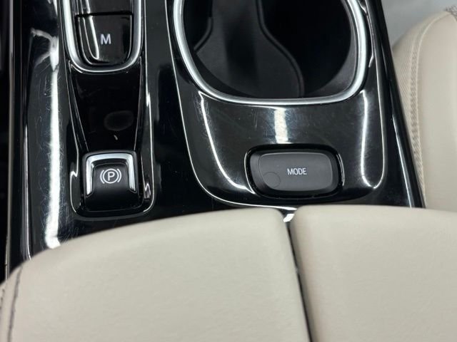 Used 2023 White Buick Preferred image 34