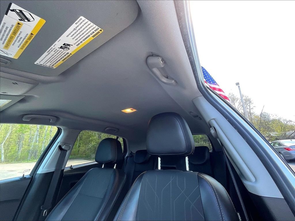 Used 2018 Silver Chevrolet LT image 7