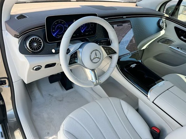 Used 2025 Gray Mercedes-Benz 350 SUV image 9