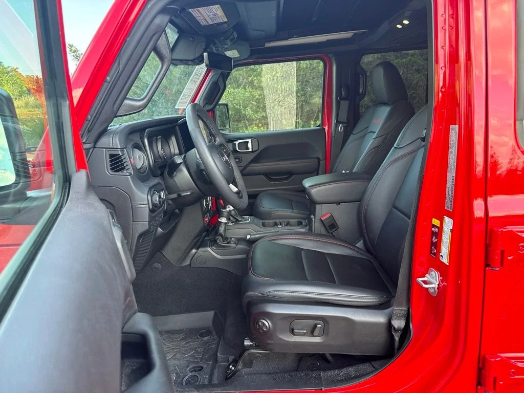 Used 2025 Red Jeep Rubicon image 5