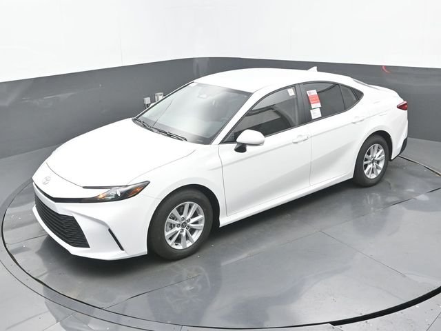 New 2026 Ice Cap Toyota LE image 29