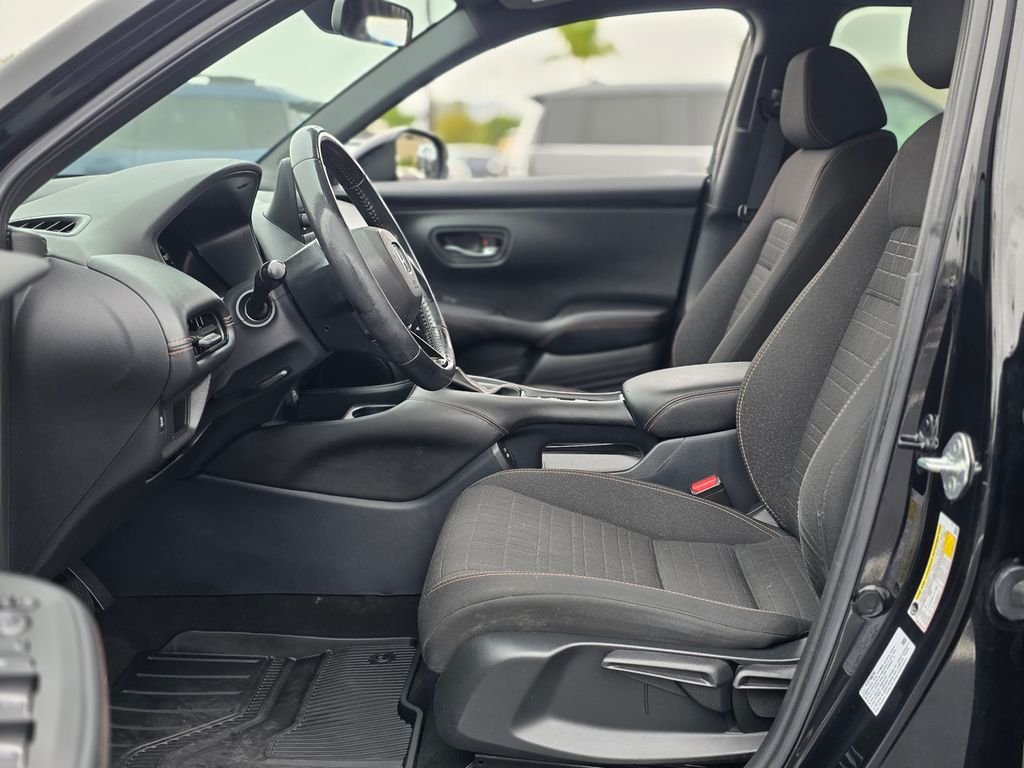 Used 2024  Honda Sport image 13