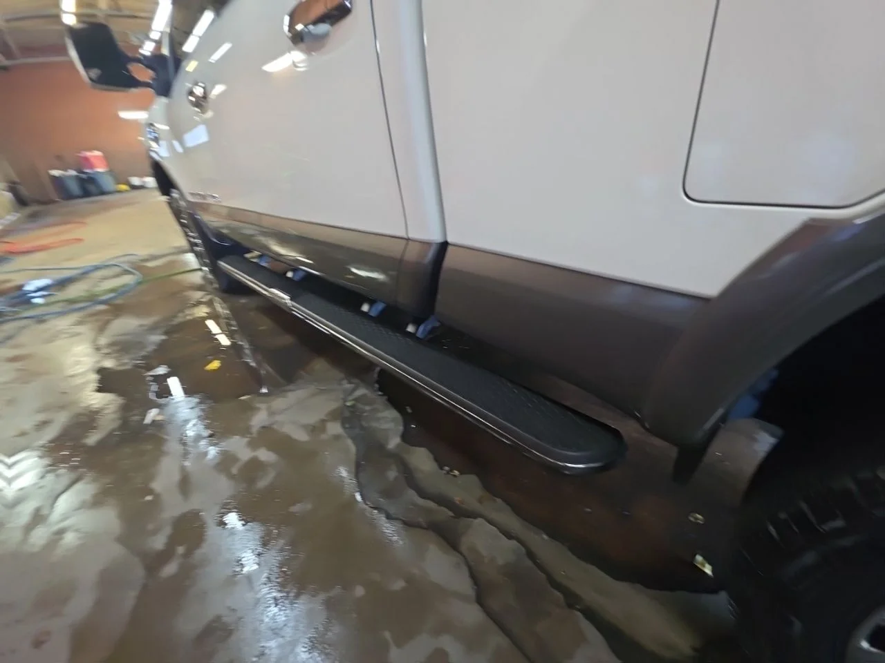 Used 2019 White Nissan Platinum Reserve image 14