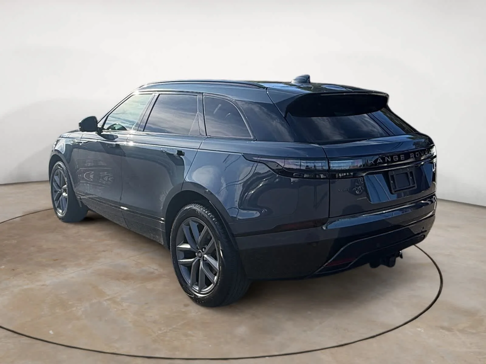 New 2026 Varesine Blue LAND ROVER Dynamic SE image 3