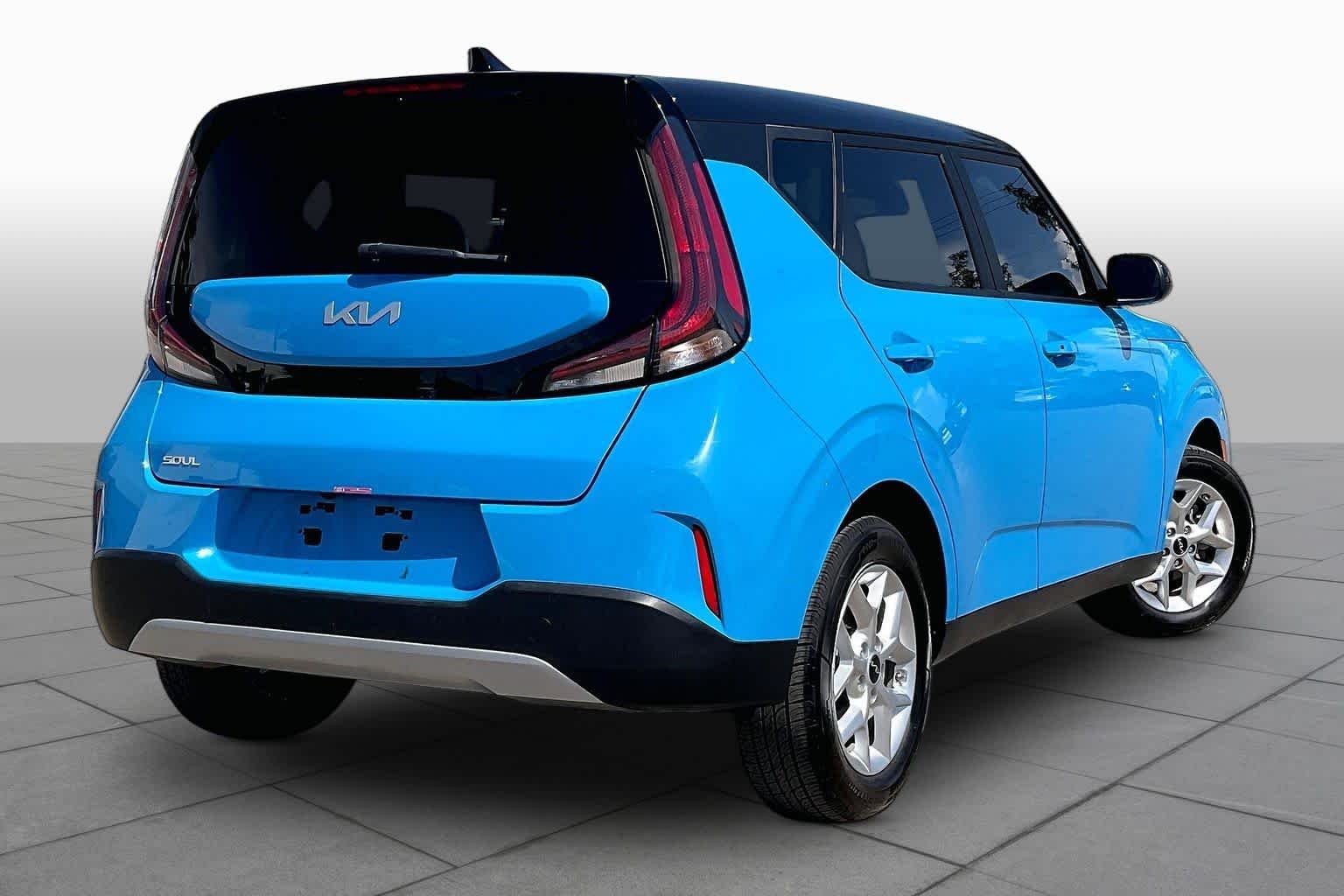 Used 2025 Surf Blue w/Black Roof Kia S image 12