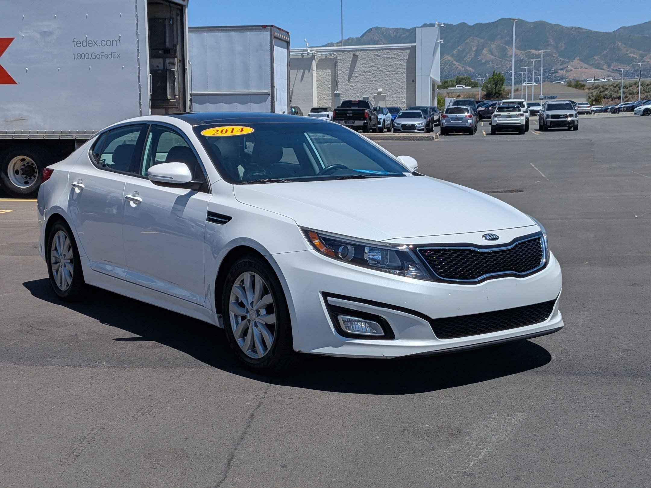 Used 2014 Snow White Pearl Kia EX image 7