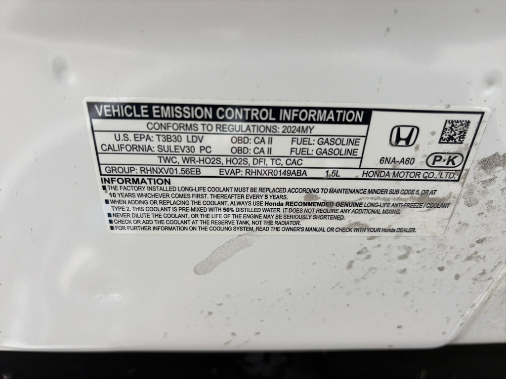 Used 2024 Platinum White Pearl Honda EX image 29