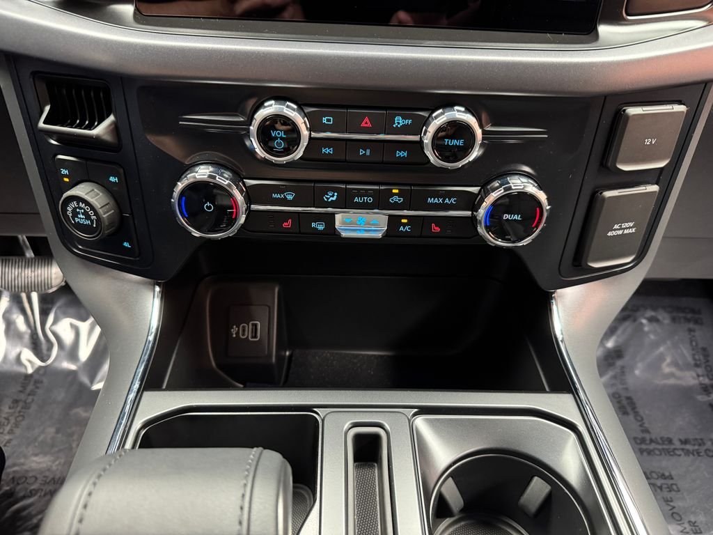 New 2026 White Ford XLT image 19