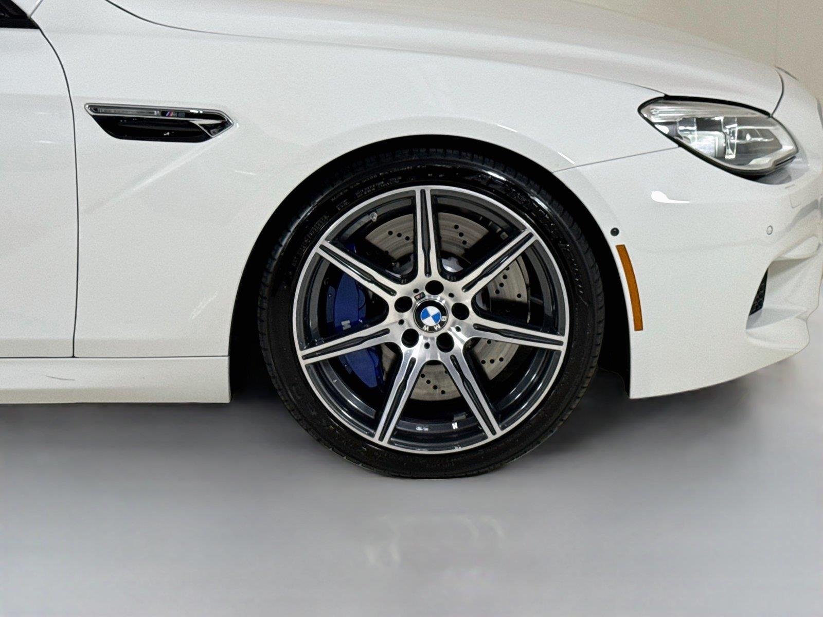 Used 2016 Alpine White BMW M6 Conv Competition Pkg | Executive Pkg | Night Vision image 39