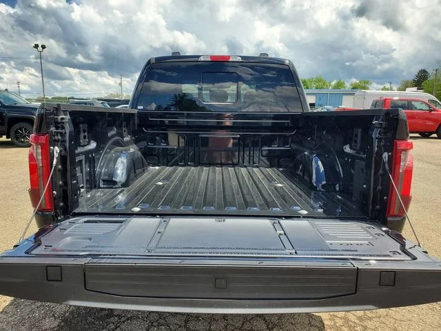 2025 Ford F-150 XLT - Photo 37