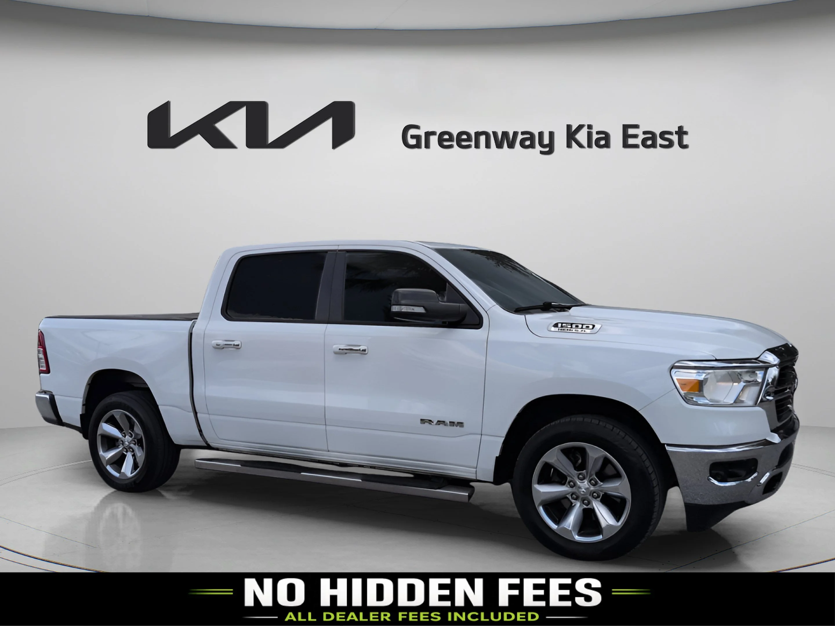 2019 RAM 1500 Big Horn/Lone Star 4x4 Crew Cab 5'7's photo