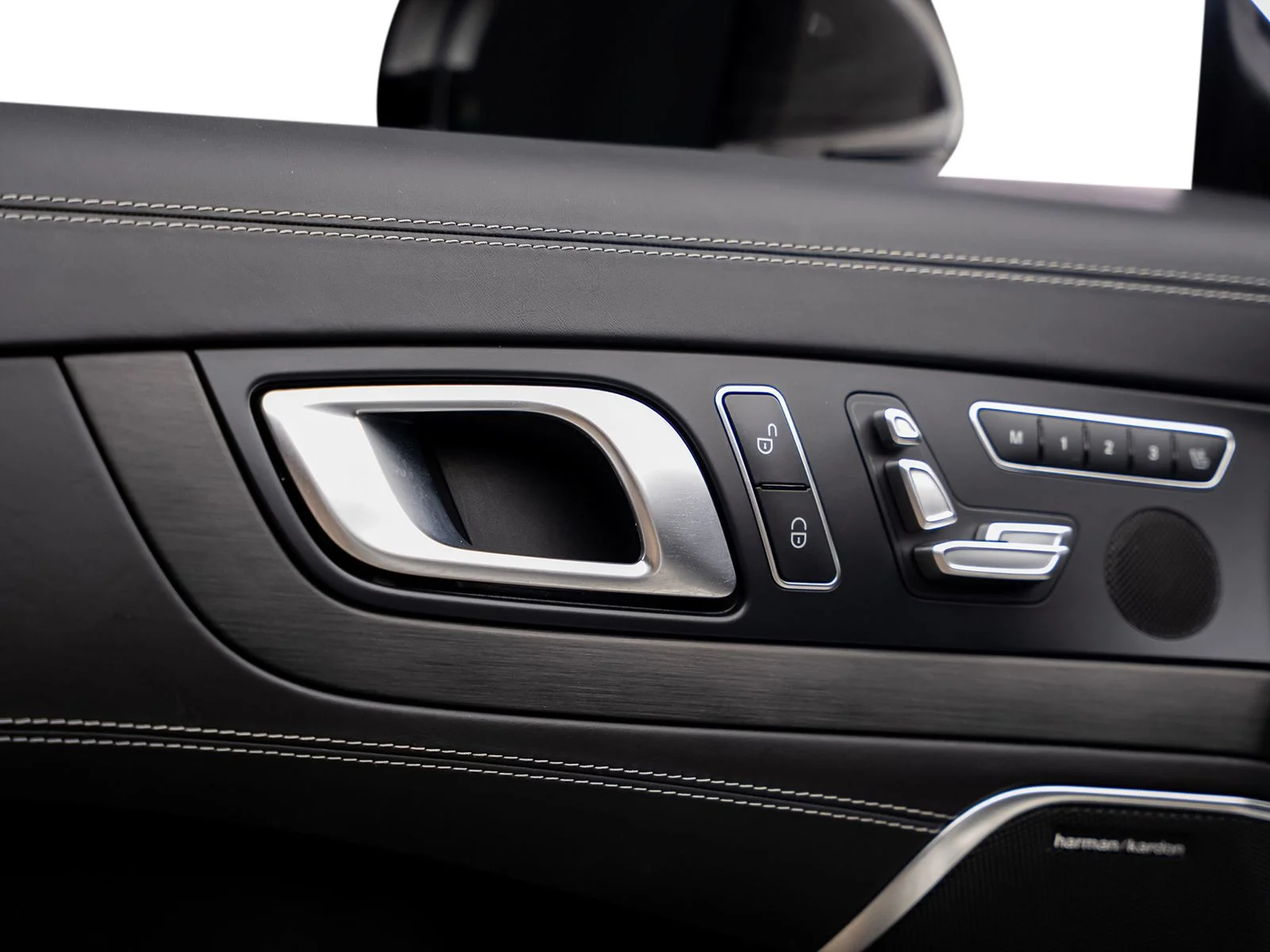 Used 2017 White Mercedes-Benz SL 63 AMG® image 66
