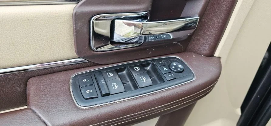 Used 2015 Gray Ram Laramie image 9