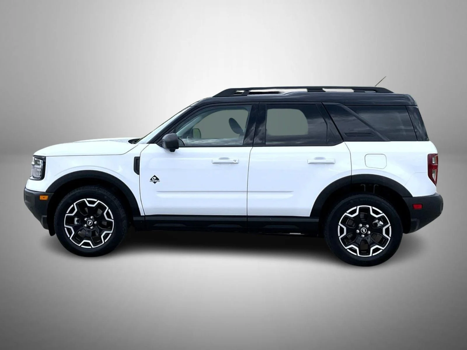 Used 2025 White Ford Outer Banks image 8