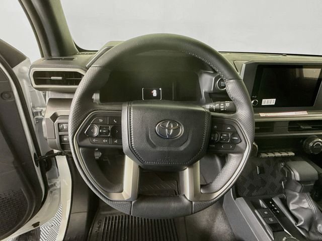 2026 Toyota 4Runner SR5 - Photo 11