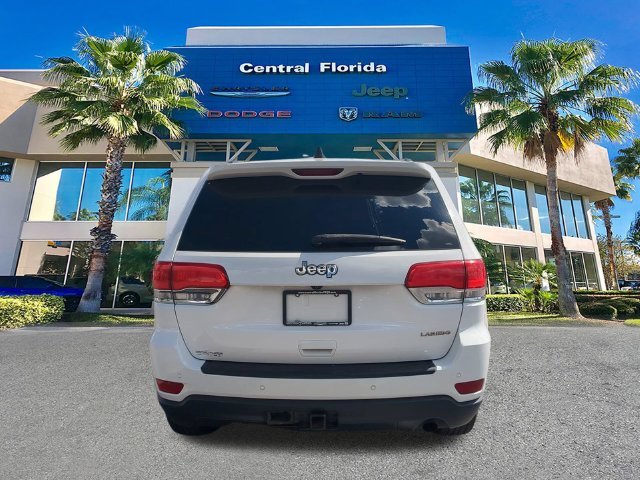 Used 2018 White Jeep Laredo image 6