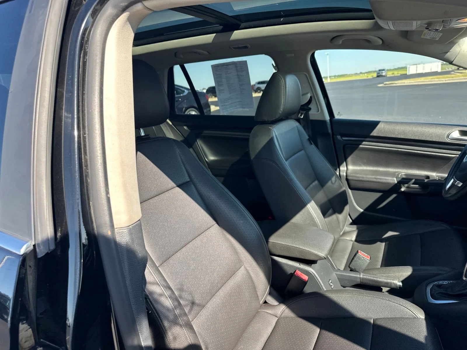Used 2014 Black Volkswagen 2.0L TDI image 41