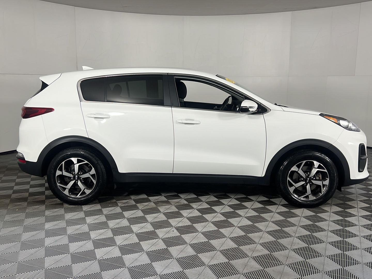 Used 2020 Clear White Kia LX image 14
