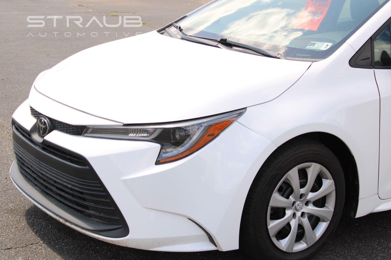 Used 2024 Ice Cap Toyota LE image 4