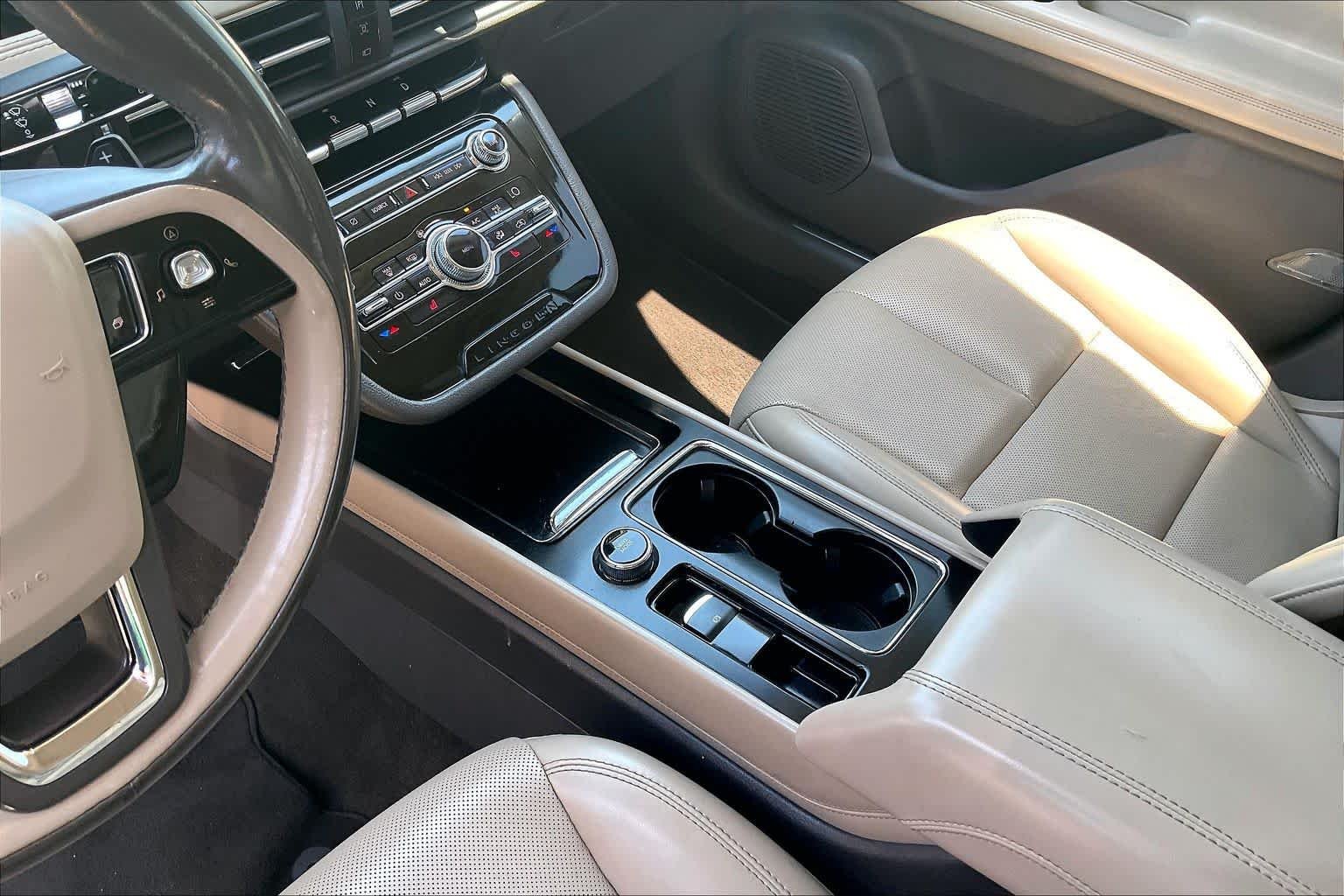 Used 2020 Iced Mocha Lincoln Standard image 15