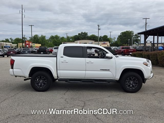 Used 2022 White Toyota SR5 image 15